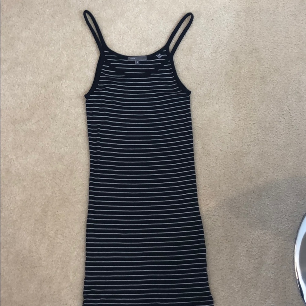 NWOTs Women’s Vince navy/white tank top size:Small